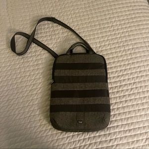 Lug Laptop Bag, brown